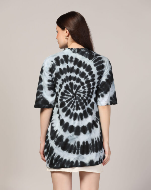 White Black Off Shoulder Spiral Pattern T- Shirt for Women By Dei Lusso - Image 6