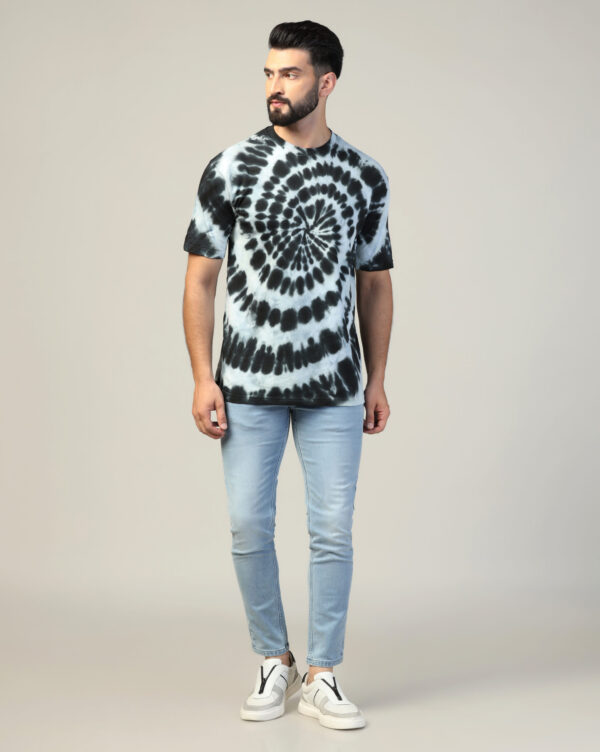 White Black Off Shoulder Spiral Pattern T- Shirt for Men By Dei Lusso - Image 6