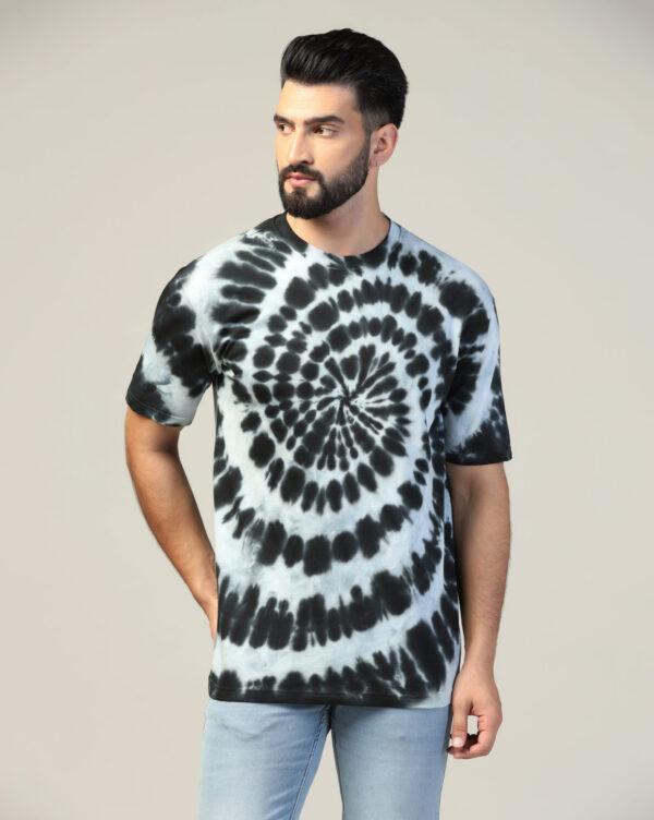White Black Off Shoulder Spiral Pattern T- Shirt for Men By Dei Lusso - Image 2