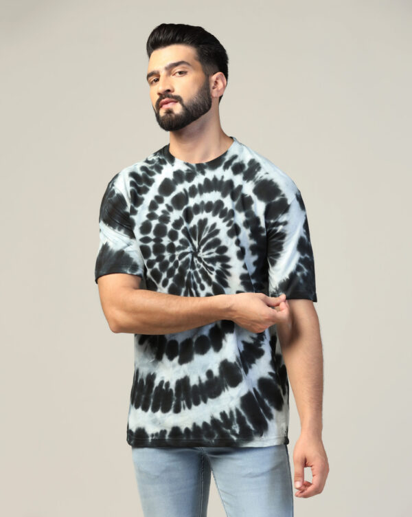 White Black Off Shoulder Spiral Pattern T- Shirt for Men By Dei Lusso - Image 5