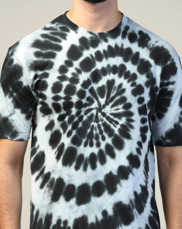 White Black Off Shoulder Spiral Pattern T- Shirt for Men By Dei Lusso - Image 10