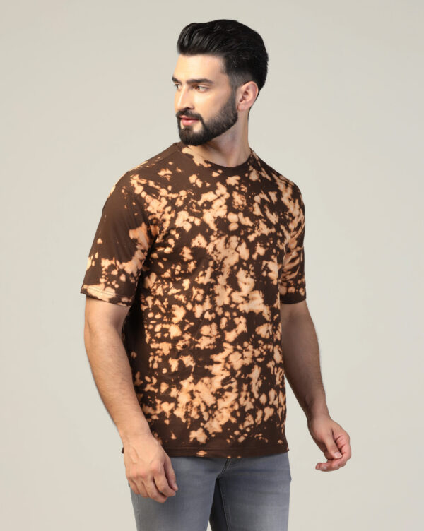 Brown Abstract Off Shoulder Scrunch T- Shirt for Men By Dei Lusso - Image 2