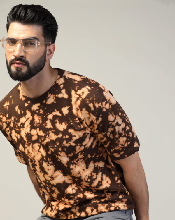 Brown Abstract Off Shoulder Scrunch T- Shirt for Men By Dei Lusso - Image 9