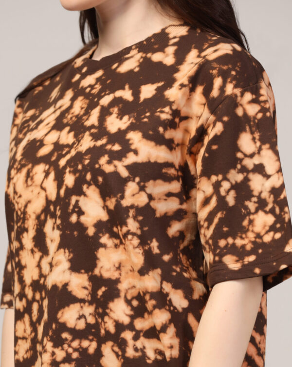 Brown Abstract Off Shoulder Scrunch T- Shirt for Women By Dei Lusso - Image 8